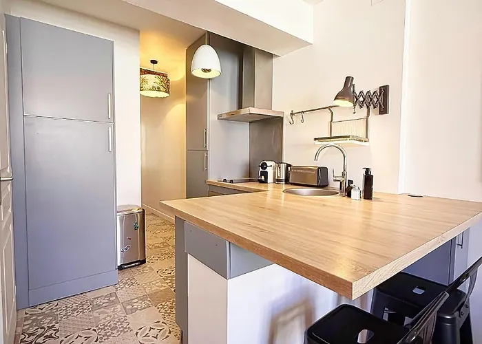 Molinski, Centre-ville A 5 Min Du Port Apartment